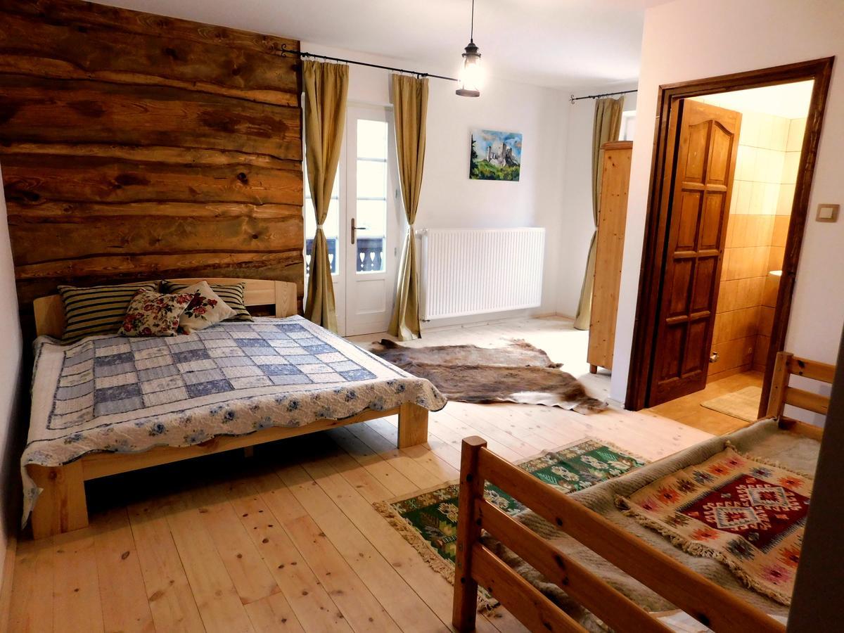 Hubertus Fogado Bed & Breakfast Csesznek Exterior foto